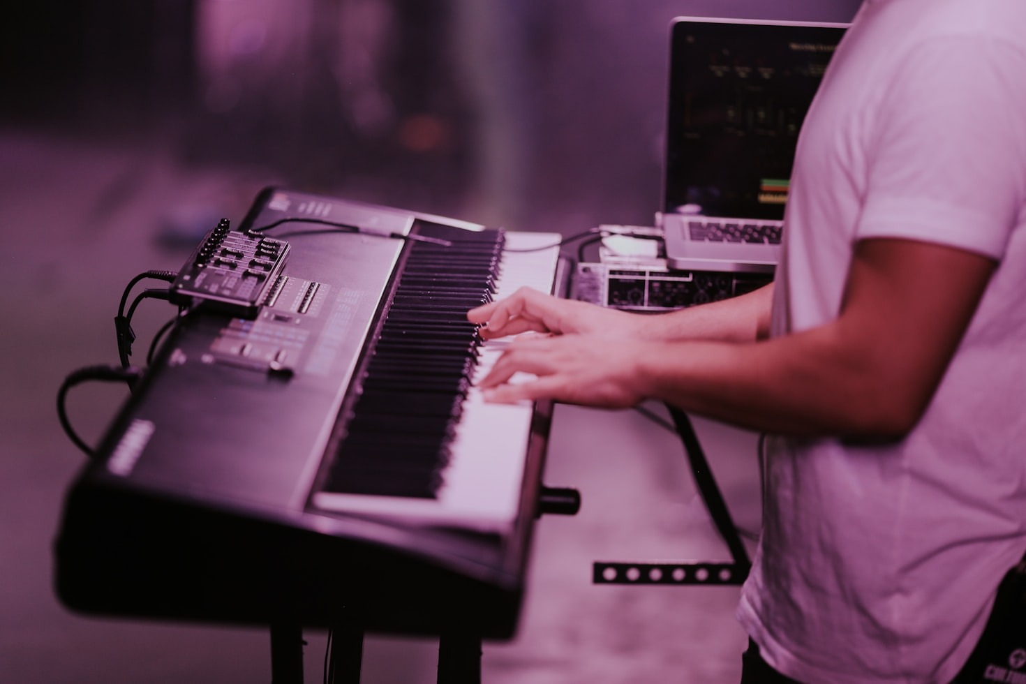Como nossa rádio une música e fé